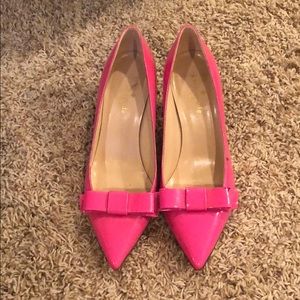 Kate Spade hot pink patent heels with bow, size 6
